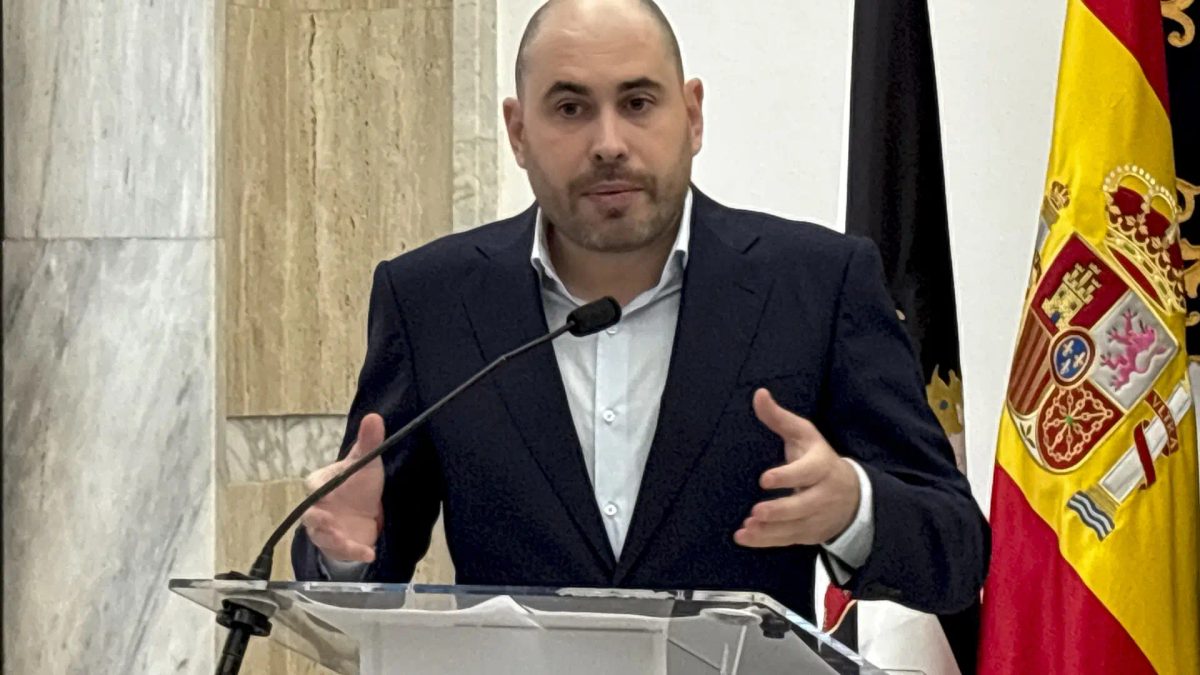 El delegado de Gobierno en Ceuta dice que "todo el mundo" sabía de movimientos en redes: "El mensaje del CNI no es una…