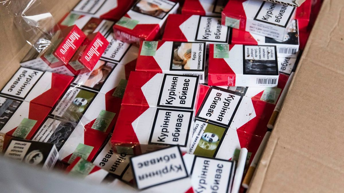 Près d’une cigarette sur dix consommée dans l’UE est issue du marché noir, selon une estimation de la Cour des comptes…