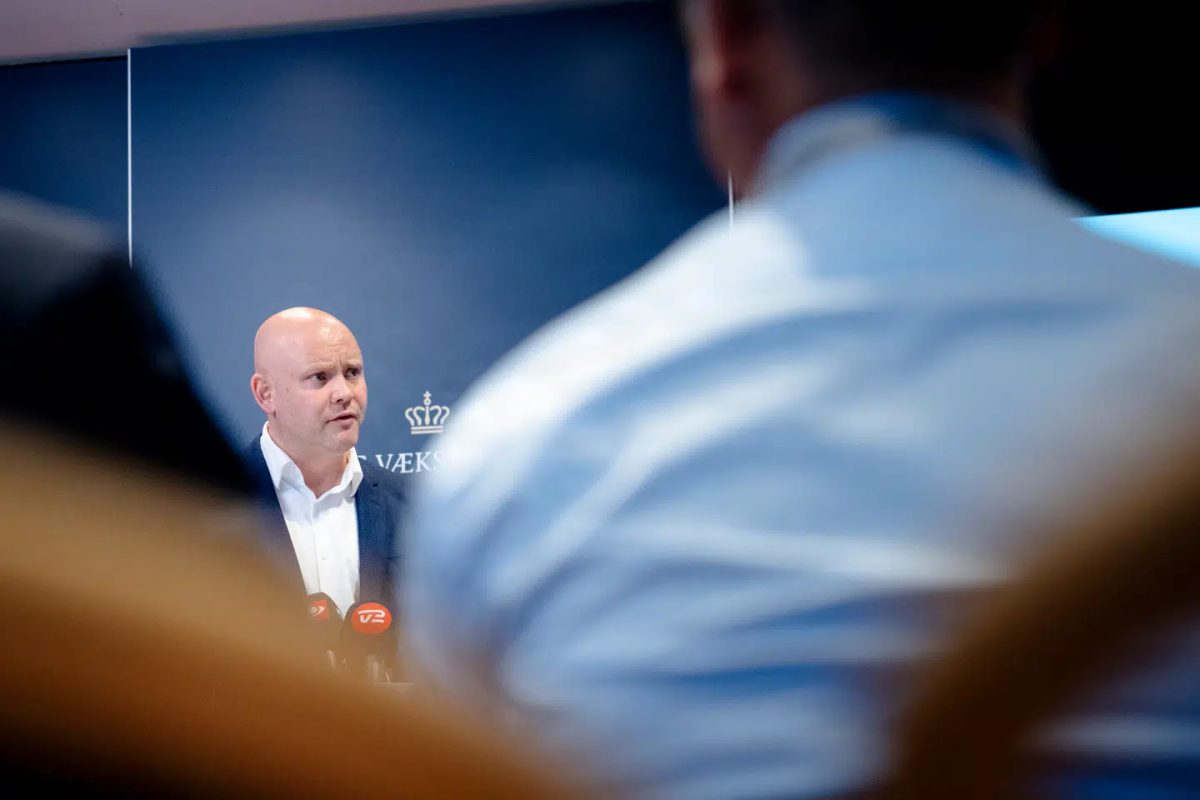 Dansk Industri sår tvivl om ministeriets regnestykke. Madmoms bliver markant dyrere for virksomhederne
