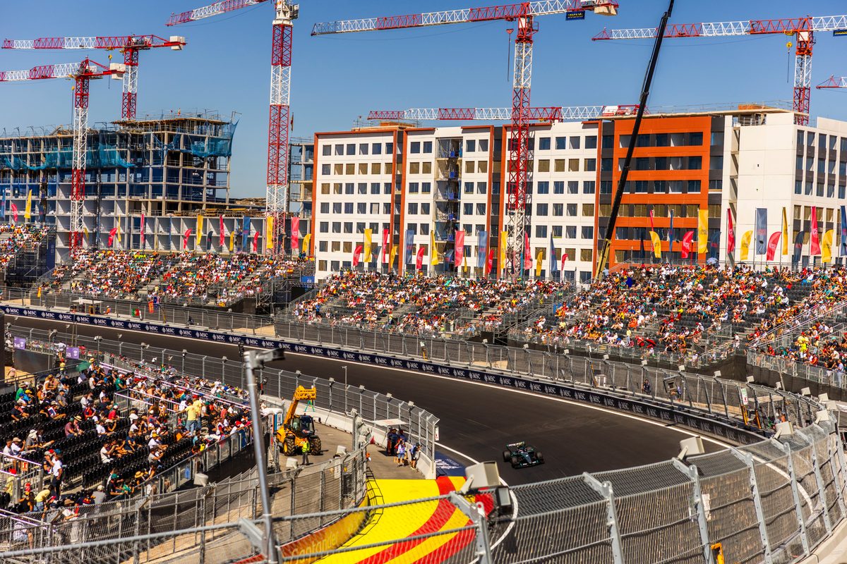 Clasificación del GP de Madrid de F1, en directo | Fernando Alonso y Carlos Sainz caen en la Q1