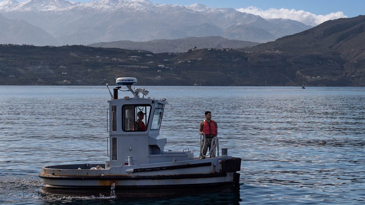 'Boomin' Beaver' Is The Smallest Active-Duty US Navy Vessel, And It's Adorable