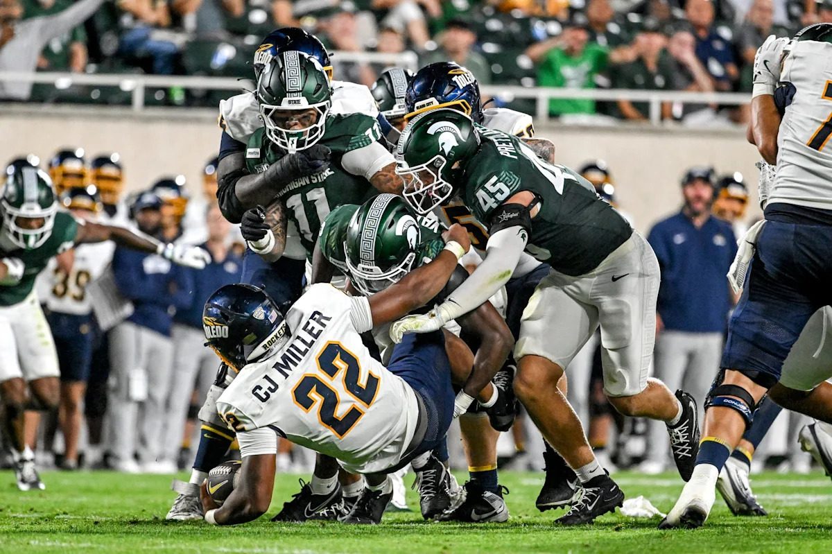 Michigan State football wants aggressive, not reckless defense