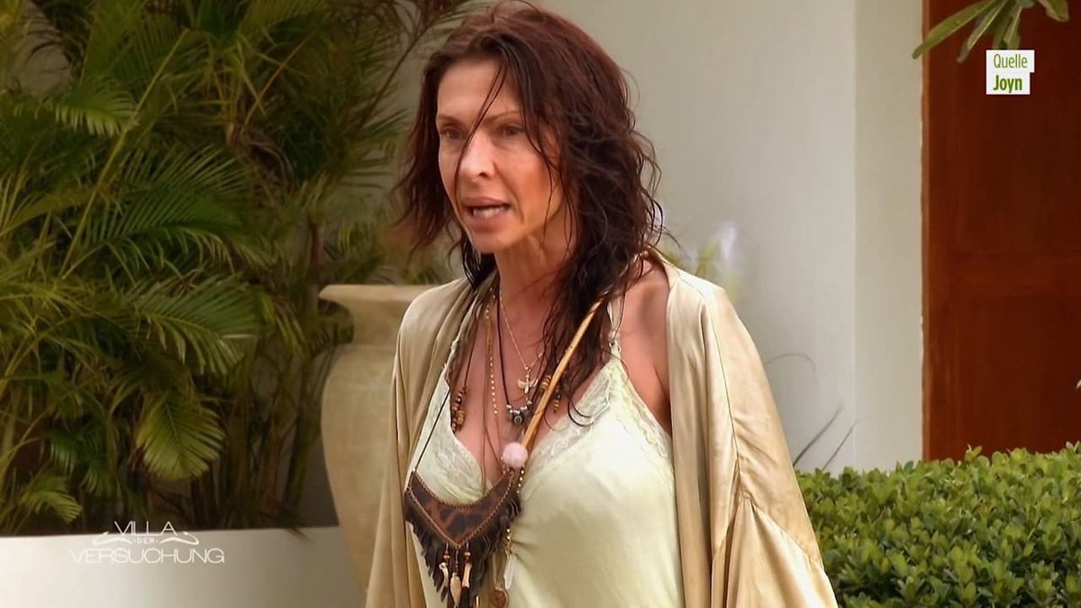 Jana „Urkraft“ flippt aus - Proteinshake-Gate in der „Villa der Versuchung“