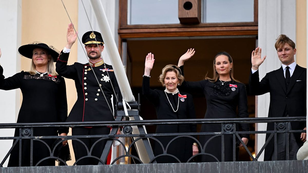 Abschied von König Harald V. (†89) - Norwegen-Royals ohne Marius auf dem Balkon