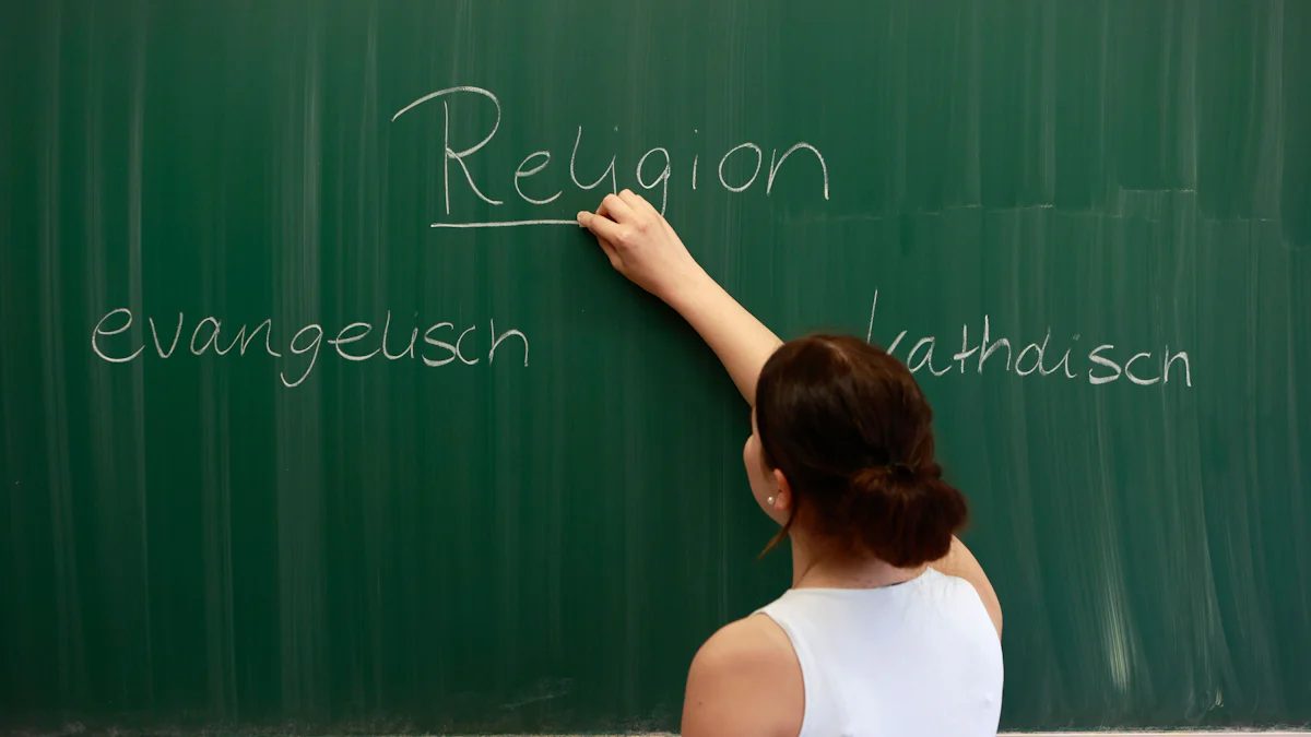 Kirche und Schule: Gemeinsamer „Reli“-Unterricht bleibt in Bayern die Ausnahme