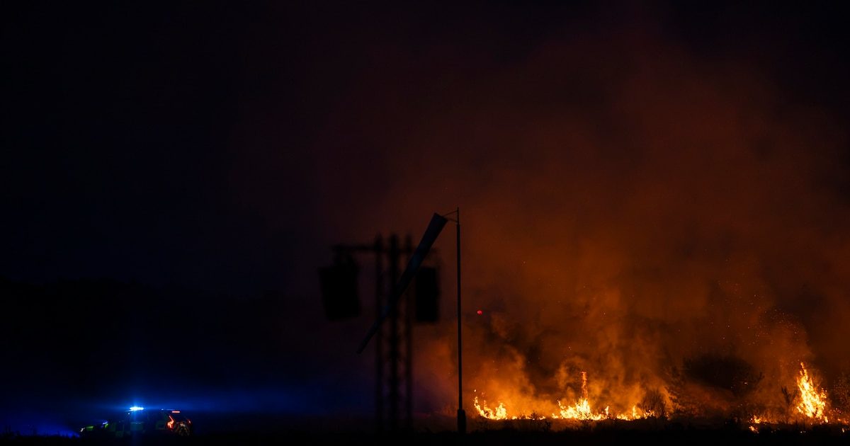 Un feu de végétation se déclare durant un spectacle aérien à Hechtel-Eksel