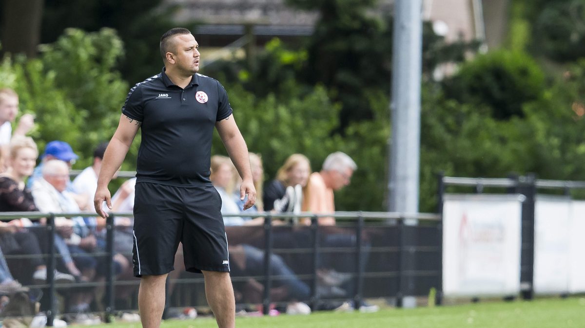 Jhon van Beukering en zijn broer Dennis ontslagen bij GVVV na mishandeling speler IJsselmeervogels