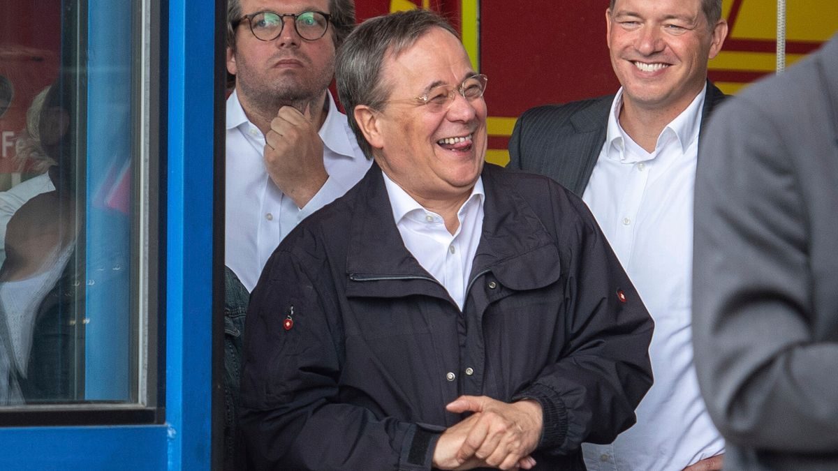 Armin Laschet: Studie sieht keinen Einfluss von Lacher des CDU-Kanzlerkandidaten auf Bundestagswahl 2021