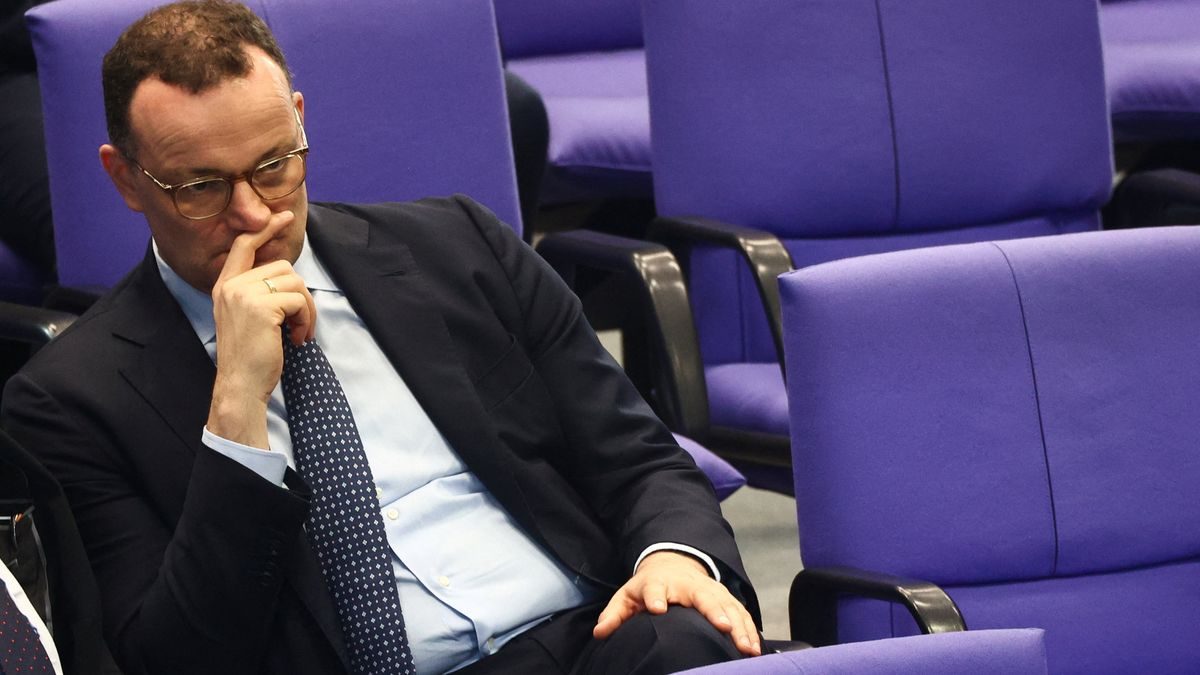 Jens Spahn in Brief an seinen Wahlkreis: »Ich war zu feige, bei diesem sensiblen Thema offen Farbe zu bekennen«