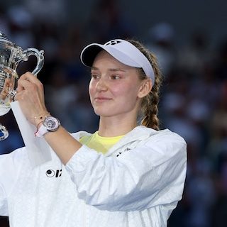 Elena Rybakina verslaat titelverdedigster Aryna Sabalenka en wint voor het eerst US Open
