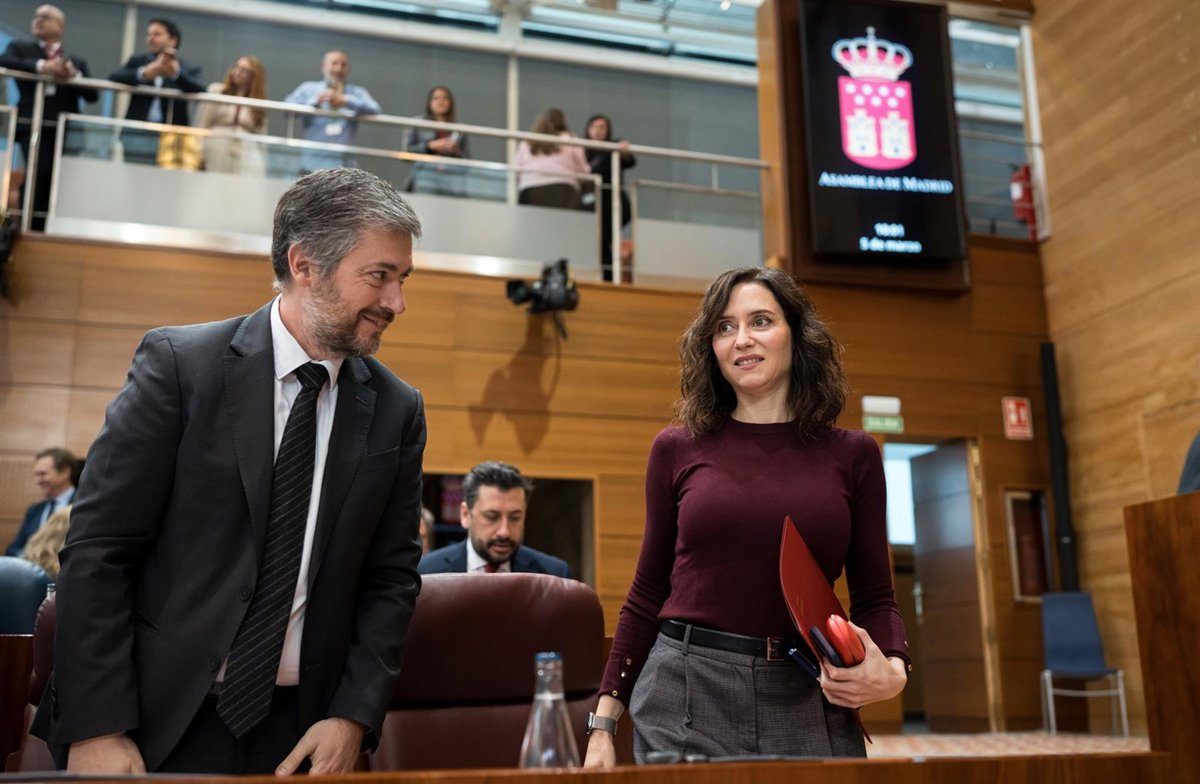Ayuso reivindicará gestión y proyecto con una "avalancha" de anuncios en el DER para opacar la polémica del ático