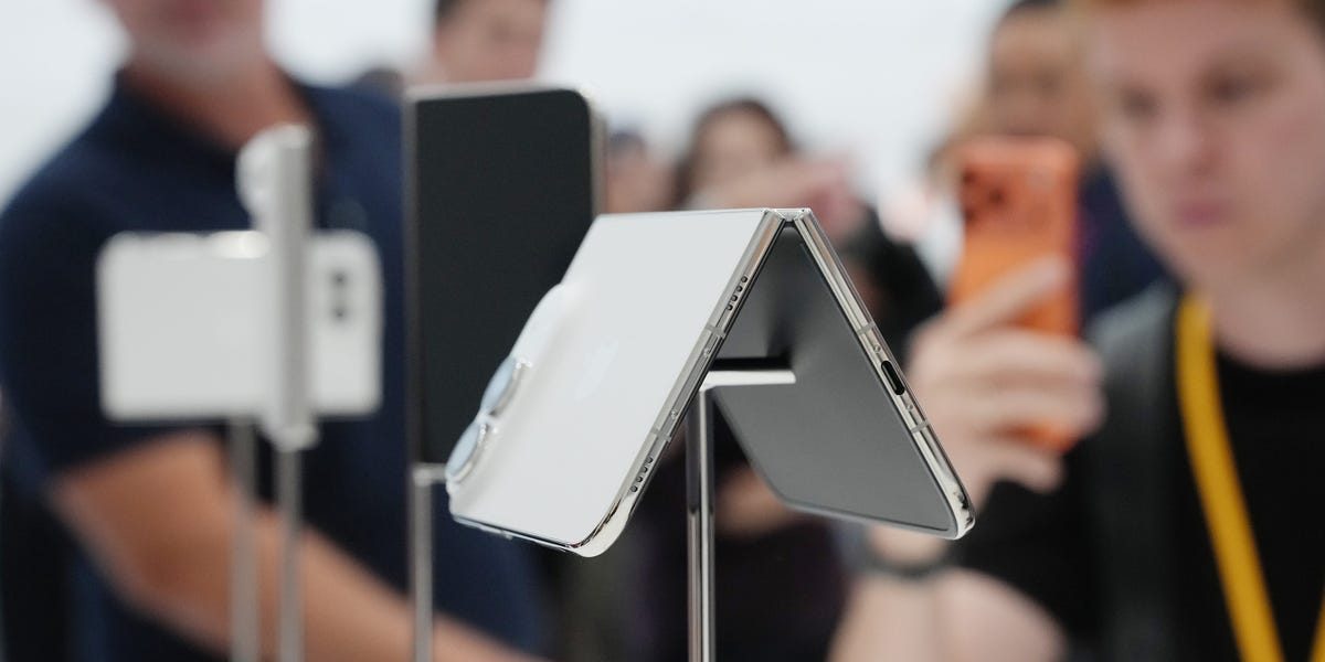 Will Apple convince people to actually buy a foldable phone?
