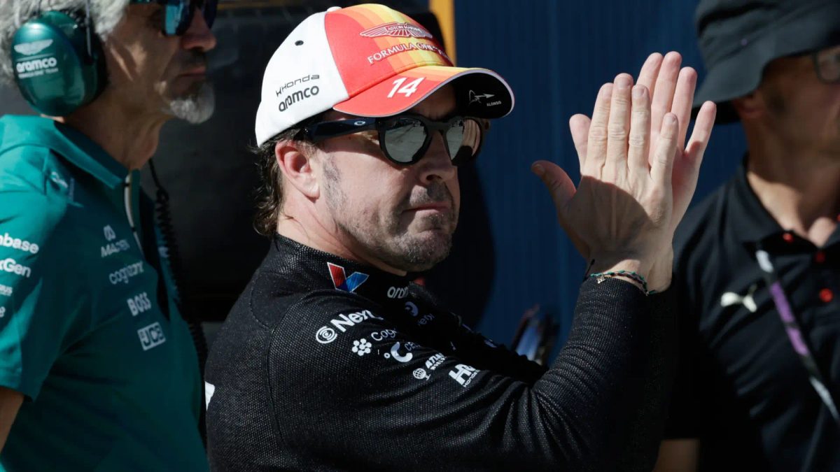 Alonso, decepcionado con el Aston Martin y crítico con el reglamento: "Es triste en un circuito tan bonito..."