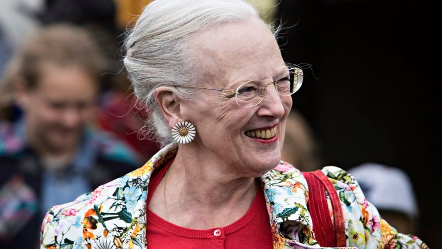 Dronning Margrethe er blevet udskrevet