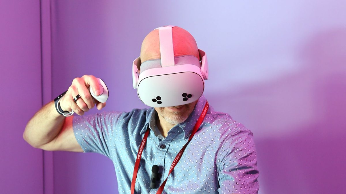 The first images of Meta's Project Phoenix mixed reality headset have leaked — and there's a reason it's so thin and li…