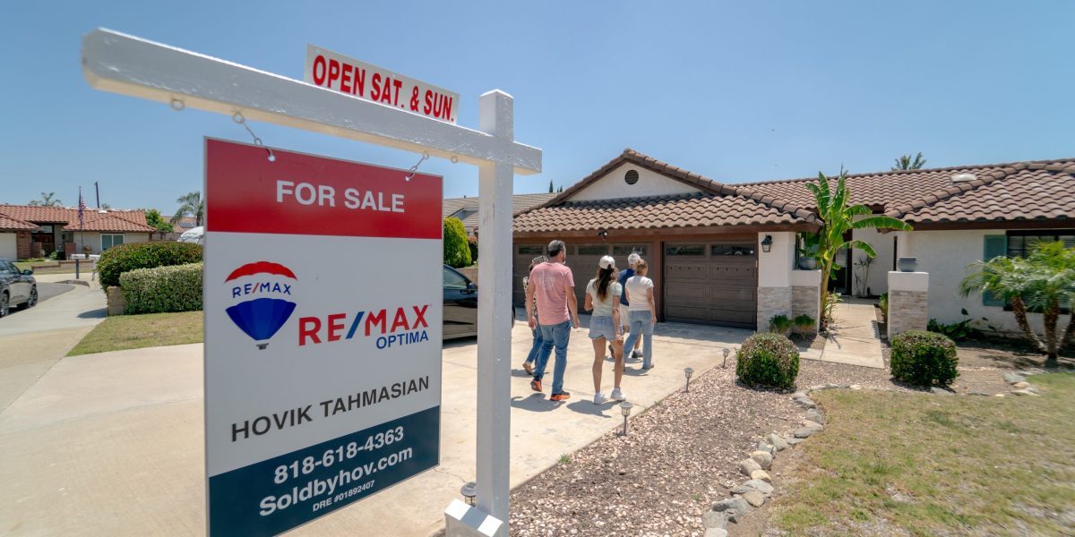 Mortgage lending standards are so tight that homebuyers must have ‘pristine’ credit histories, study says, as sales hea…