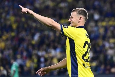 L’Union déroule face à Lommel et prend provisoirement la tête du championnat (5-0)
