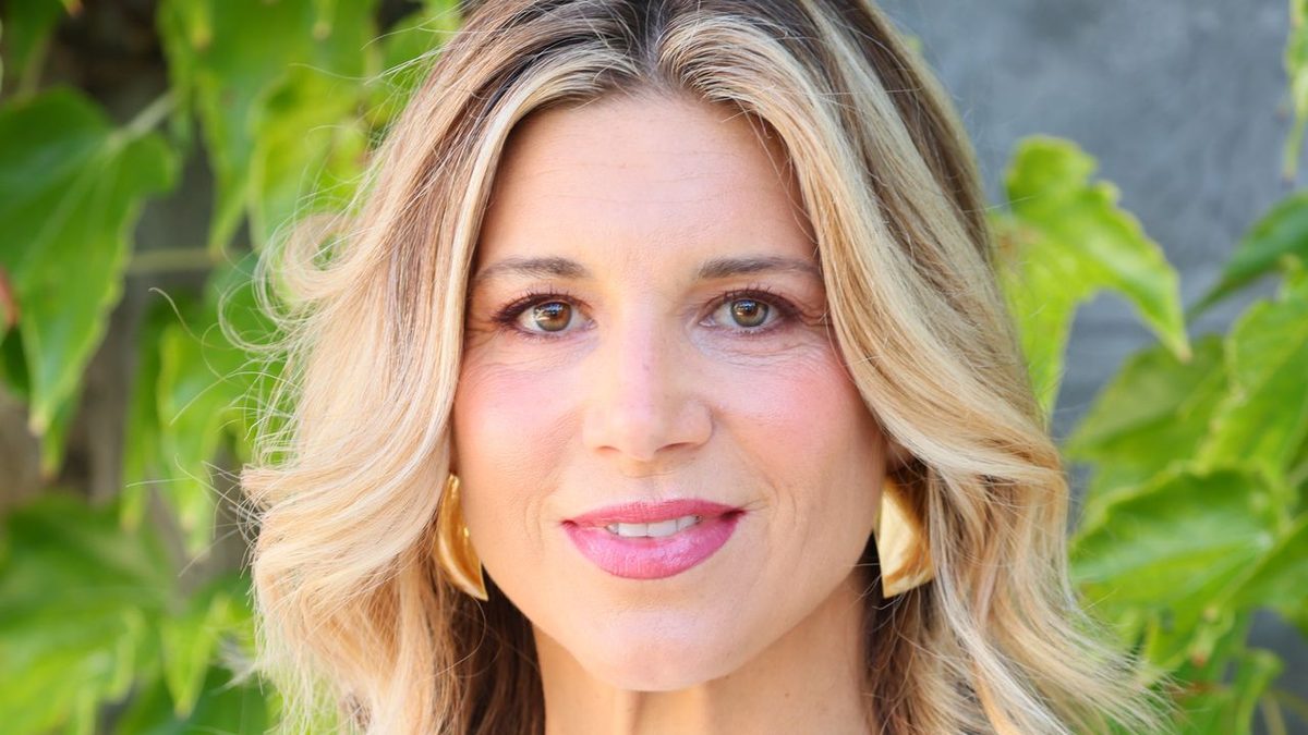 Il lob effetto sunkissed di Nicoletta Romanoff e gli altri beauty look casual più belli delle star al Festival del Cine…