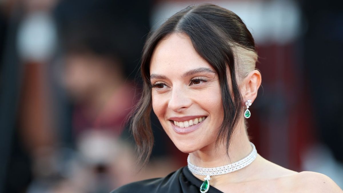 Festival del Cinema di Venezia 2026: Francesca Michielin, sempre fuori dal mucchio con capelli bicolore, e le pagelle d…