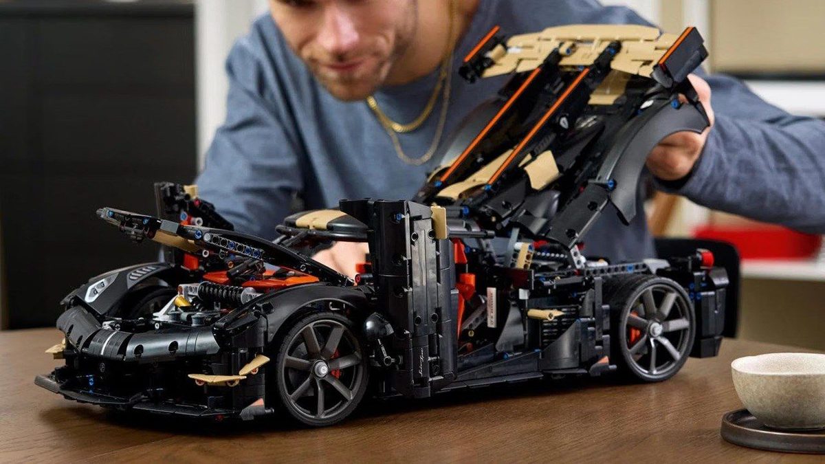 Amazon: ottimi sconti su 3 bolidi LEGO, uno è dettagliato a livelli assurdi