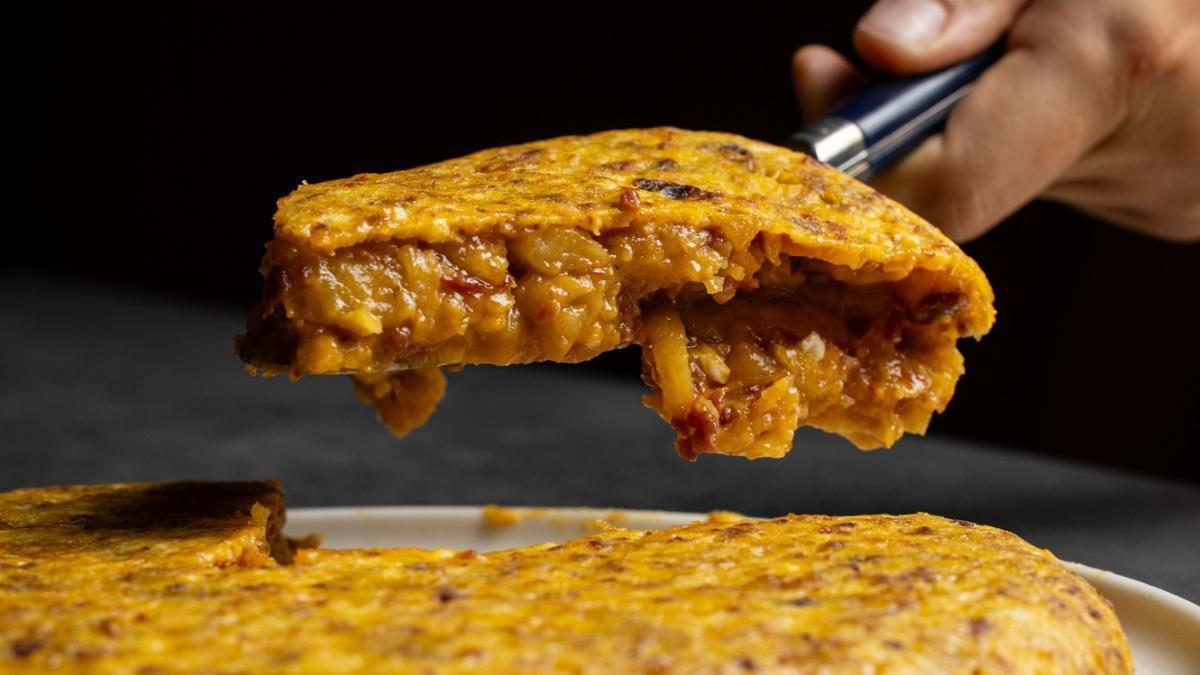 La famosa curva de MADRING ya tiene su sabor oficial: La Martinuca y Joselito crean la tortilla 'La Monumental'