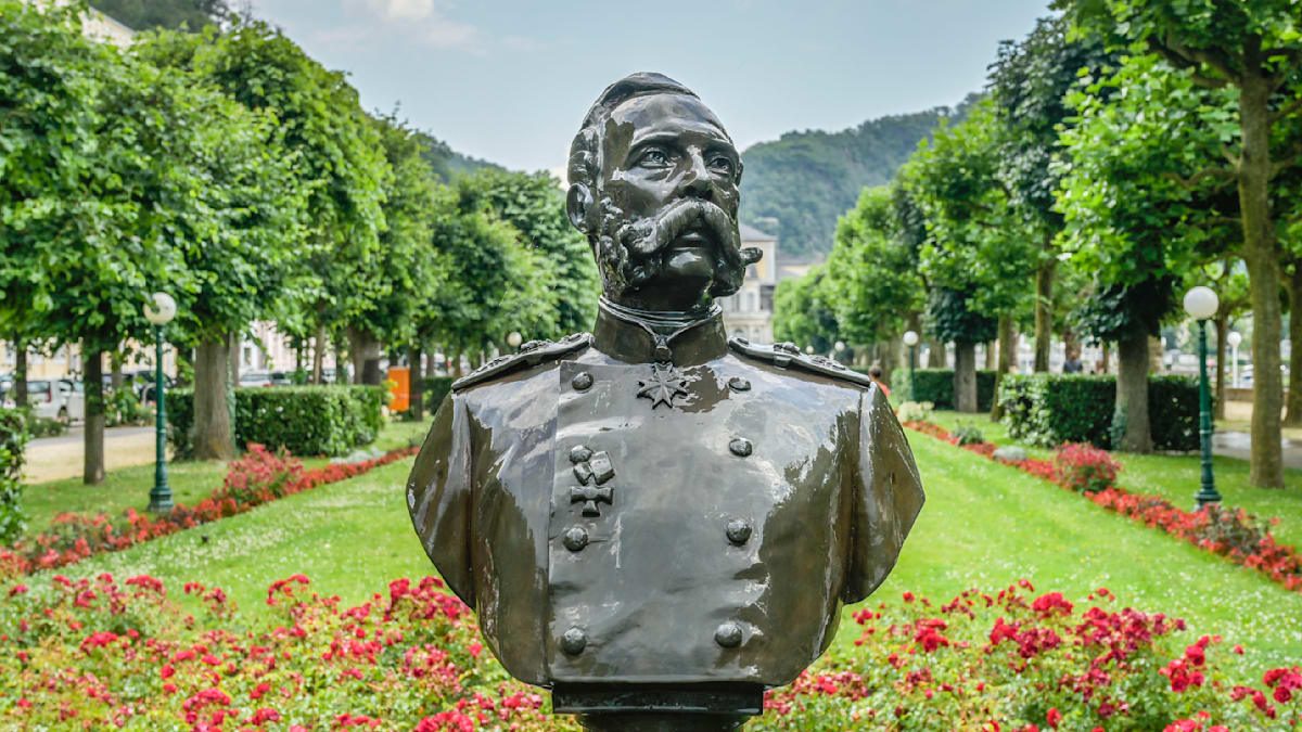 Auf der Suche nach der schicksalhaften Stadt Emsk