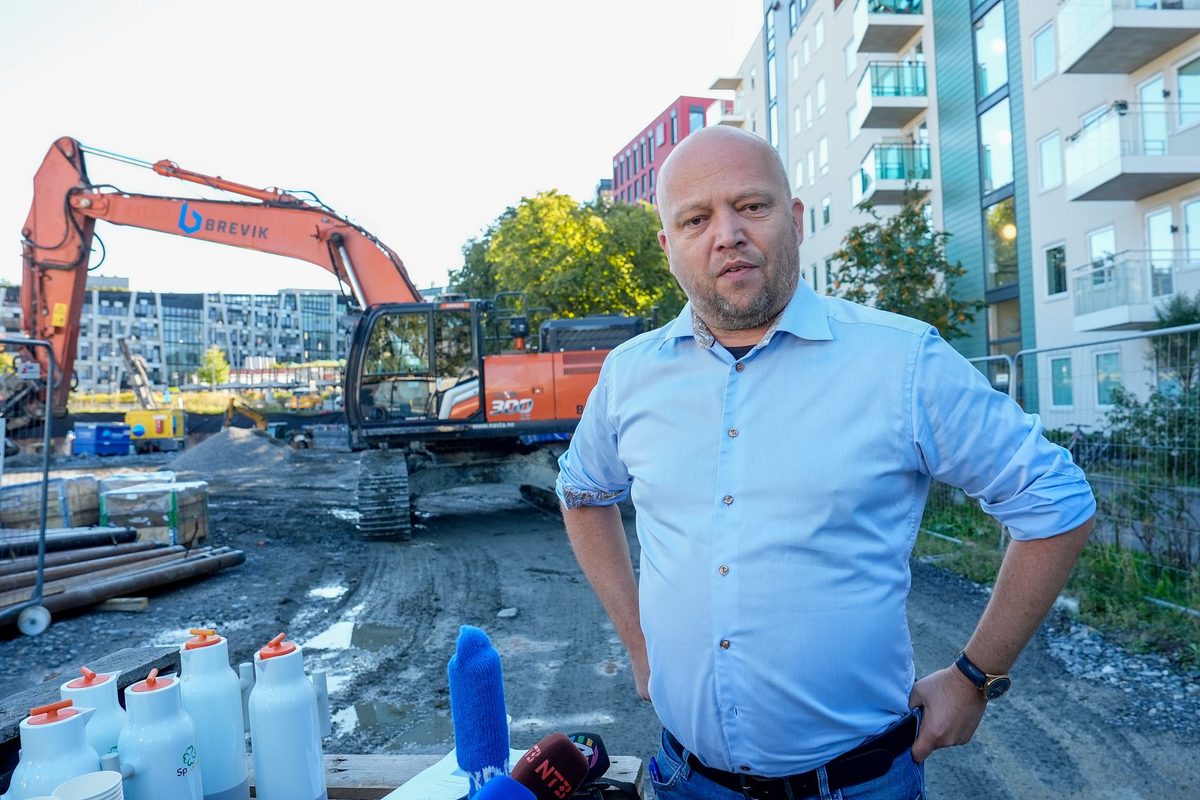 Sp vil ha billigere drivstoff ut året – varsler kamp om ytterligere kutt