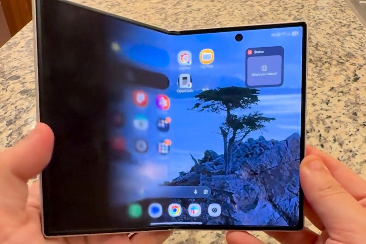 Apple pokazało iPhone'a Duo. Samsung może mieć jego najlepszy bajer