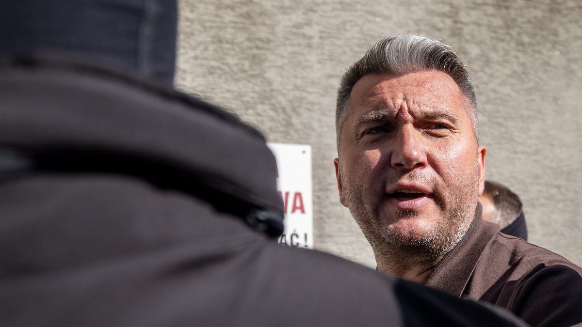 Piesiewicz ma dość aresztu. Jest odwołanie od decyzji sądu
