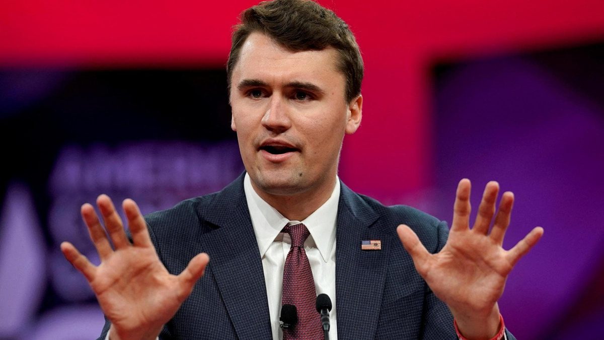 Un anno fa veniva assassinato Charlie Kirk: ora la sua organizzazione guarda a JD Vance