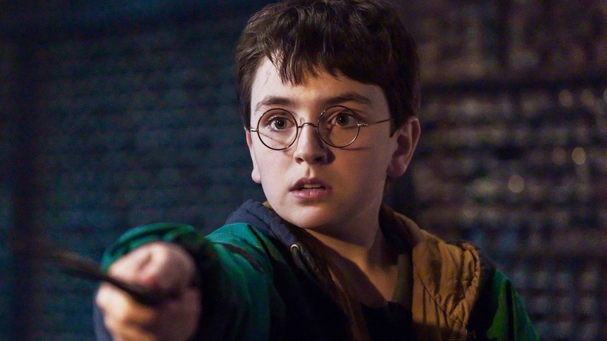 9 Fantasy Book Franchises That Are Better Than Harry Potter