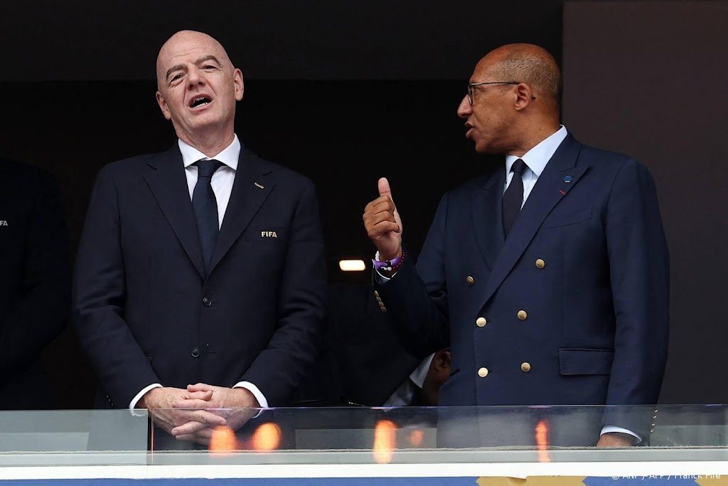 Ook Franse voetbalbond trekt openlijk steun voor Infantino in