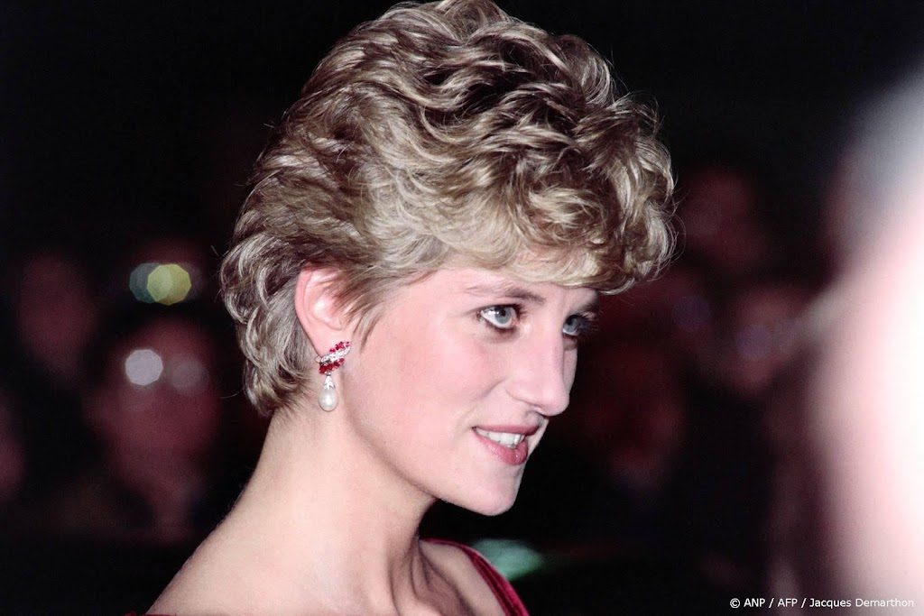 'Revenge dress' van prinses Diana binnenkort opnieuw geveild
