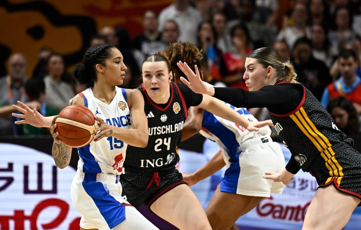 EN DIRECT France-Allemagne : Les Bleues en panne d'adresse face à des Allemandes (très ) accrocheuses