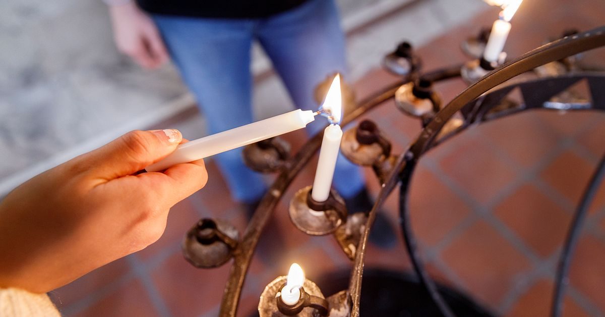 Kyrkliga ungdomsledaren döms till fängelse för våldtäkt mot barn
