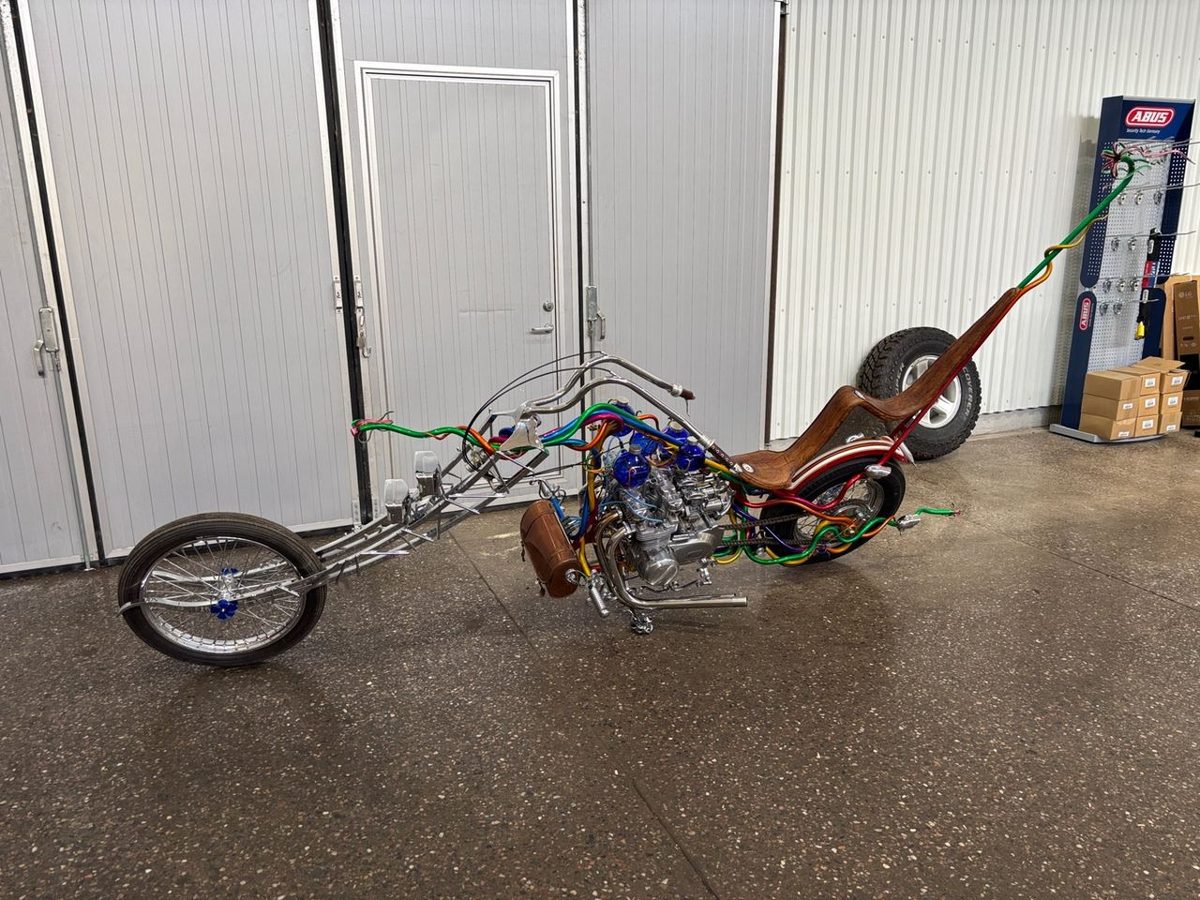 Väldigt speciell motorcykel säljs på auktion