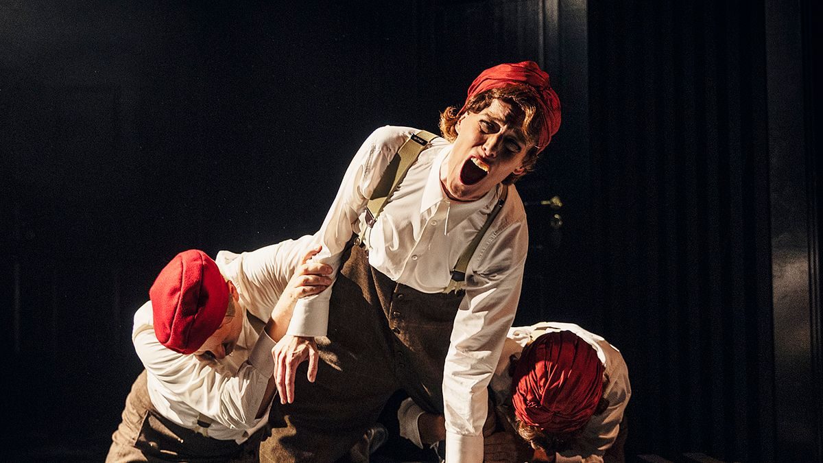 Spionmysteriet blir till filmisk surrealism