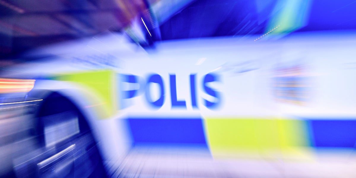 Vild kvinna stoppad efter bärsärkagång – kastade saker i centrum