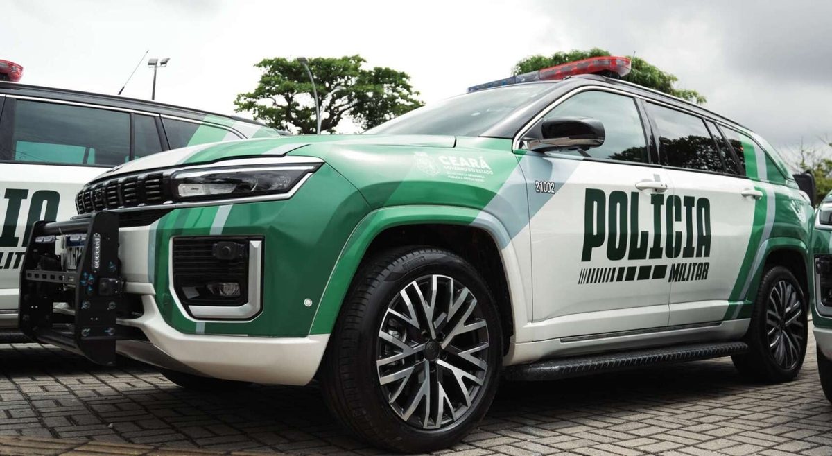 Mulher é presa por ameaçar PMs após suspeitos morrerem em confronto com a polícia no Ceará