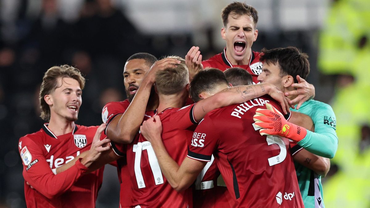 West Brom win with 10 men at Derby to move top of Championship