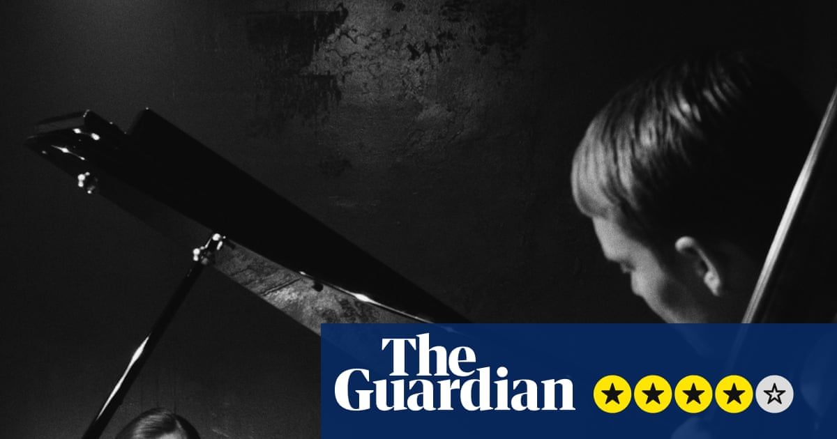 Everybody Digs Bill Evans review – absorbing delve into the tumultuous world of the great jazz man