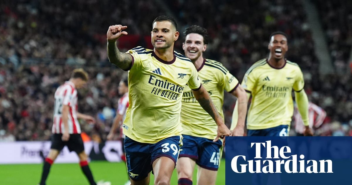 Guimarães and Saka fire Arsenal to win at Sunderland after Raya spot-kick save