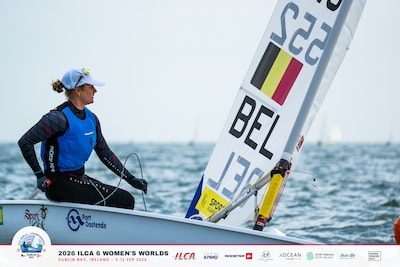 Haar vijfde WK-medaille is binnen: Emma Plasschaert verzilvert haar tweede plek op slotdag