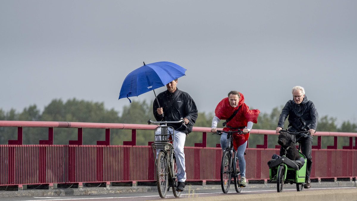 Regenachtig begin van de dag in grote delen van Nederland: op deze plekken worden buien verwacht