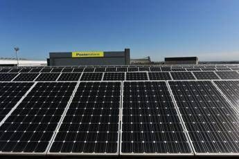 Poste, avanti sviluppo fotovoltaico: target 1300 impianti entro fine anno