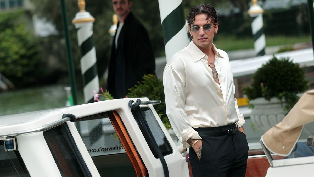 Festival di Venezia 2026: Achille Lauro in black and white, e gli altri casual look delle star
