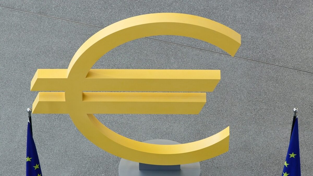 La Bce alza i tassi di un quarto di punto, i depositi passano al 2,50%