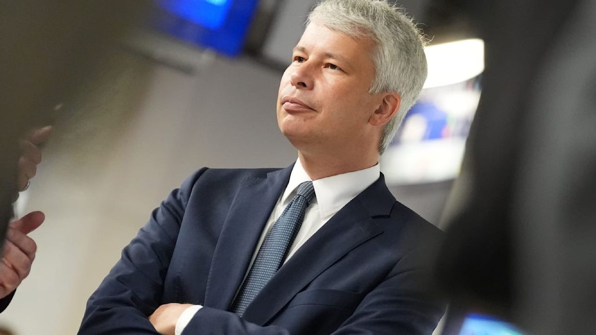 Appell vom Verkehrsminister - Bahn soll Familienreservierung wieder einführen