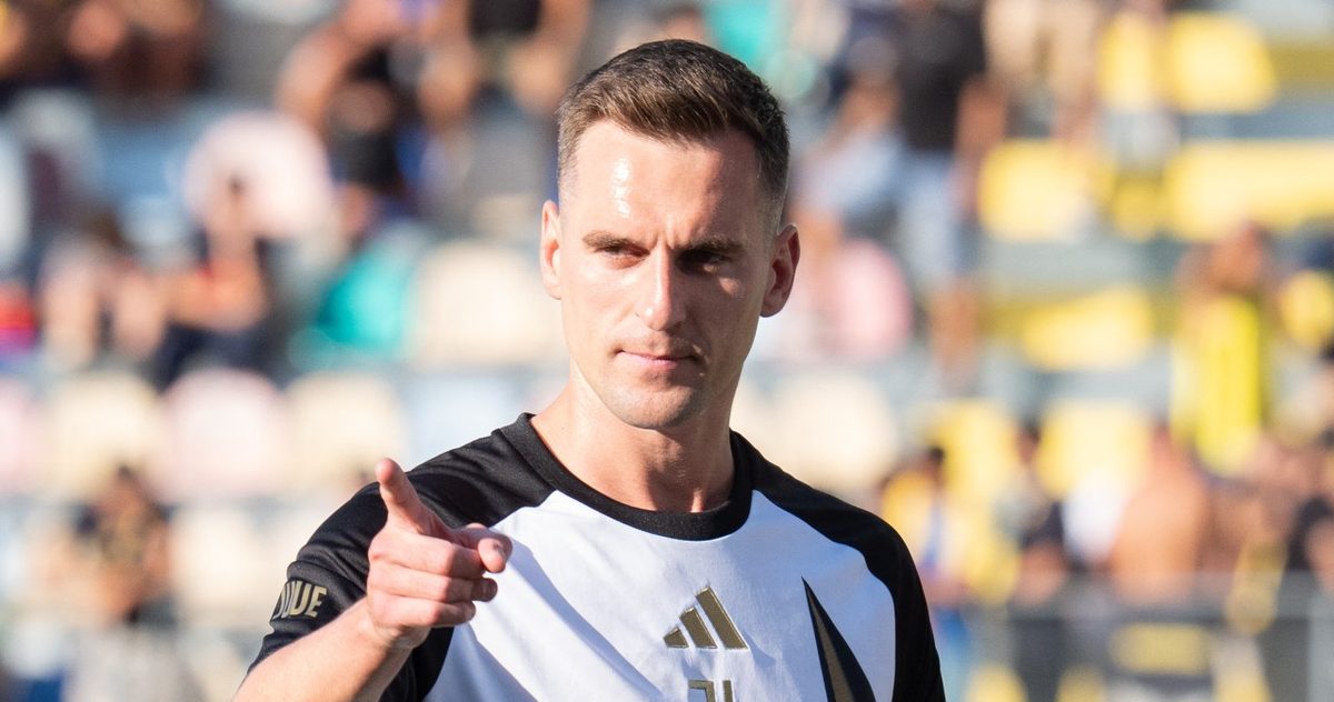 Milik skreślony przez Juventus. Nastąpił nagły zwrot. Oficjalnie ogłaszają