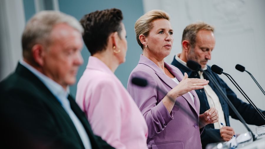 Regeringen vil forbyde mobiltelefoner